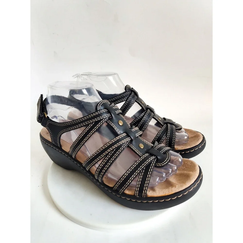 Clarks Sandals Size 8 Leather Comfort Delana Curve Strappy Black Contrast Stitch